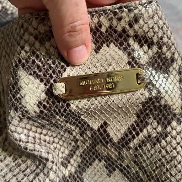 Micheal Kors, Gorgeous Snake skin look - Picture 13 of 14